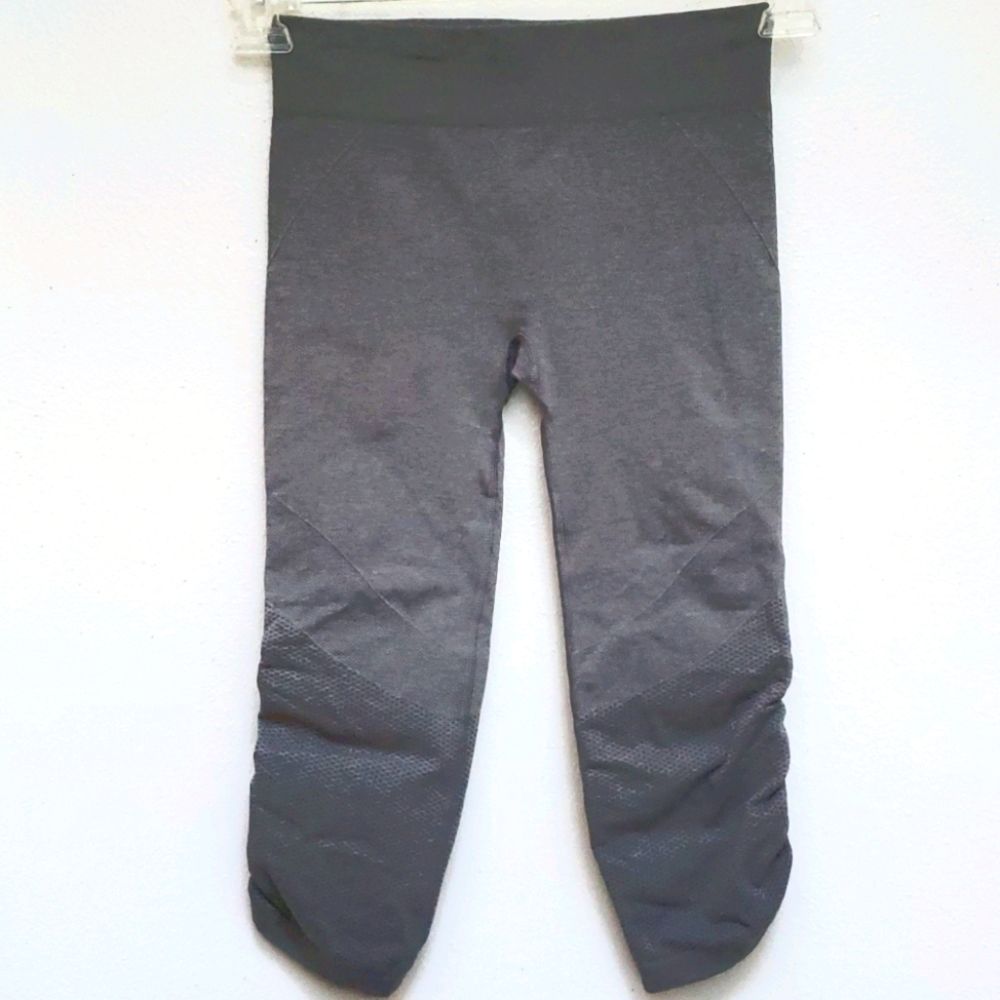 Leggings Cropped and Ruched  ( Ivivva ) by Lululemon Ruched  Size10